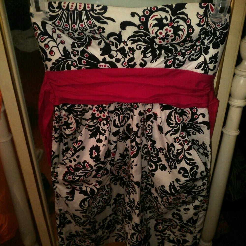 EUC Adorable Speechless Strapless Pickets Dress SZ